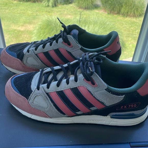 Adidas 7X750 super retro (10.5 ( size) - Picture 4 of 5